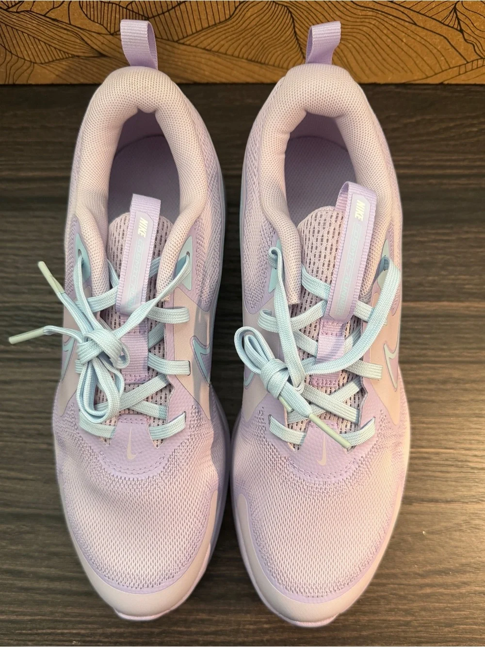 Nike Cosmic Runner Big Kids Running Shoes – Size 6.5Y – Brand New